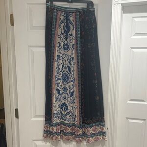 Beautiful Flying Tomato printed maxi skirt